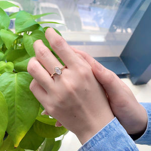 ファインジュエリー認定D/VVSモアッサナイト、1.5カラットオーバルカットK14リアルゴールドリングOEM ODM AU585 - Product Image 5