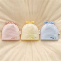 Conjunto de Gorro y Babero para Recién Nacido Cuatro Estaciones, Unisex, Estilo de Dibujos Animados, Suave y Amigable con la Piel, Spandex/Algodón, 0-3 Meses
