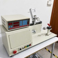 Système d'enroulement automatique à quatre arbres avec programmation par apprentissage (0-999 étapes) pour l'enroulement multi-sections et à rainures croisées