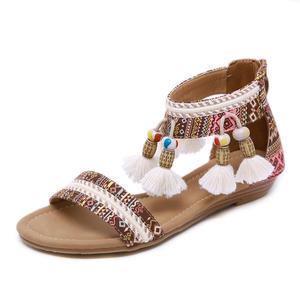 <span class=keywords><strong>La</strong></span> última de las minorías estilo ligero de gran tamaño las mujeres sandalias con flecos hermosa Casual Sandalias planas - Product Image 2