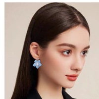 Parure de bijoux TIANSHE Série Couleurs Mixtes : Boucles d'oreilles et Bague au Design Harmonieux, Tendance, Luxe, Ambiance Classique et Colorée