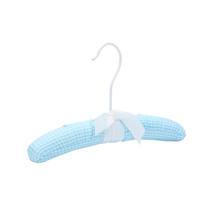 Appendiabiti in tessuto per neonato imbottito in morbido raso blu - Product Image 3