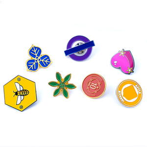 Venta directa de fábrica Recomendado Conjunto de regalo de negocios de alta calidad Regalo corporativo Recuerdo personalizado Insignia de metal personalizada - Product Image 2