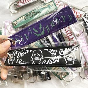 Personalizar logotipo personal tejido bordado llavero tela llavero etiqueta con diseño propio tejido bordado llaveros - Product Image 4