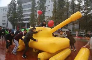 <span class=keywords><strong>Jeux</strong></span> personnalisés de team building en plein air Réservoir gonflable Jeu de sport roulant coopératif - Product Image 6