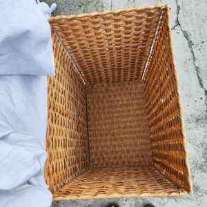 Trung Quốc Nhà sản xuất nóng Bán tay dệt PP mây nhựa giặt giỏ Organizer lưu trữ cản trở cho bẩn quần áo nhà khách sạn - Product Image 3