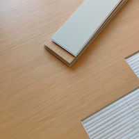 Plancher en vinyle de luxe moderne de 4 mm, style bois, système de clic, certifié CE, pour la maison et le bureau