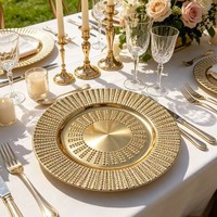Assiette de présentation ronde en plastique doré électroplaqué Wojia 13 pouces, style moderne et luxueux, pour réceptions de mariage et décoration de table d'hôtel