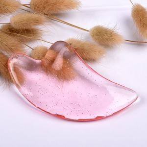 Neuzugang rosa Harz Guasha Massage Kratterbrett Gesichtspflege Kamm Kratzer Nacken Hautmassagegerät - Product Image 1