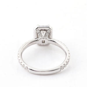 Mode femmes Offre Spéciale couronne conception émeraude et moissanite 14 k blanc bague en or - Product Image 2