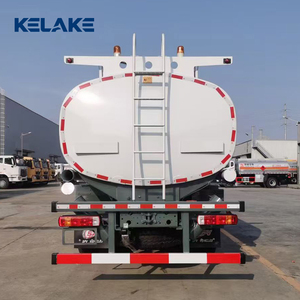รถบรรทุกน้ำมัน Howo 6x4 6 ลูกบาศก์เมตร สภาพใหม่ เกียร์ธรรมดา รถบรรทุกน้ำมันสำหรับสถานีบริการน้ำมัน รถขนส่งน้ำมัน - Product Image 3