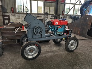 2024 nóng bán nghiền than quặng xỉ xây dựng chất thải điện thoại di động nghiền mỏ búa Máy Nghiền - Product Image 2