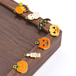 Breloques d'Halloween tendance en acier inoxydable plaqué or PVD 18 carats émaillé, personnalisables en gros pour la fabrication de colliers, bracelets et bijoux - Product Image 2