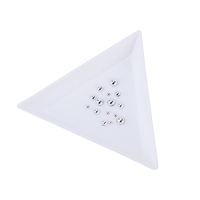 Plateau triangulaire en plastique pour nail art, plateau de tri et de rangement pour perles, mini palette organisatrice pour charms d'ongles, rangement pour strass et bijoux