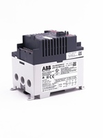 Controlador de Motor Inteligente Universal ABB UMC100.3 DC 1SAJ530000R0100 Original y Nuevo para Automatización Industrial y Control PLC