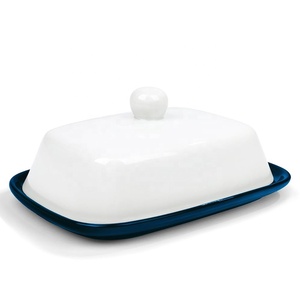 Beurrier classique en porcelaine noire blanche avec pied surélevé Passe au lave-vaisselle Gardien de beurre en céramique avec couvercle à motif végétal - Product Image 1