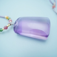 Collier tendance avec pendentif carré minimaliste en améthyste, bijou géométrique en pierre violette naturelle