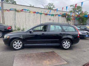 Venta al por mayor: Coche usado Volvo V50 2.4i 4 puertas familiar 2006, limpio, sin accidentes, asientos de cuero, volante a la izquierda, cámara trasera, emisiones III. - Product Image 5