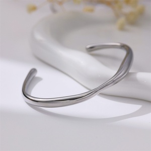 Wholesale <b>Titanium</b> INS Stainless Steel High-end Jewelry Chunky square Irregularity Open Bracelet - Product Image 3