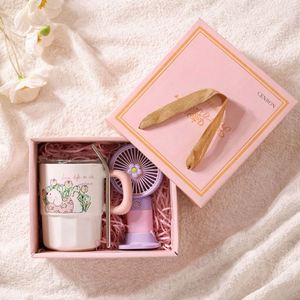 Ensemble Cadeau Promotionnel Personnalisé en Céramique : Mug et Ventilateur Portable Sérigraphié – Cadeaux d'Entreprise OEM pour le Marketing (Vente en Gros) - Product Image 3