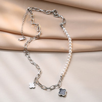 Chaîne de chandail collier double couche en acier inoxydable haut de gamme pour femme avec un luxe léger et un charme de mode intemporel