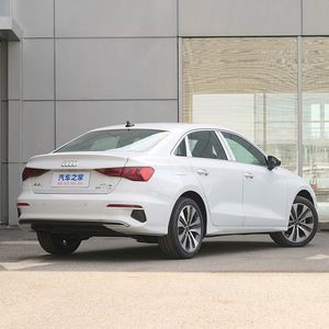 Q3 Audi รถเอสยูวีขนาดกะทัดรัด1.5T 2.0T 2WD เกียร์อัตโนมัติ4WD สำหรับผู้ใหญ่2025 2024