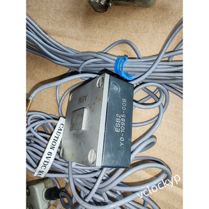 Capteur de pesage à bouton TRANSDUCER TECHNIQUES SLB-25 / SLB25, 6VDC, capacité 25LB, d'occasion - Product Image 3