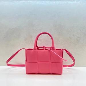 2023 printemps et été nouveau <span class=keywords><strong>sac</strong></span> fourre-tout tressé en <span class=keywords><strong>cuir</strong></span> mini niche all-match <span class=keywords><strong>sac</strong></span> pour <span class=keywords><strong>femme</strong></span> - Product Image 6