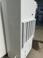 Déshumidificateur industriel 168L avec raccordement de conduit d'air, idéal pour les salles de culture et les piscines