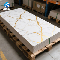 Feuille de PVC marbrée 3D à haute brillance facile à installer Panneau mural de décoration en PVC de 3mm d'épaisseur avec revêtement UV