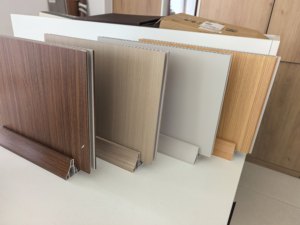 Panneaux de cloison en PVC de haute qualité et bon marché, vente en gros d'usine, panneaux de cloison <span class=keywords><strong>anti</strong></span>-<span class=keywords><strong>moisissure</strong></span> pour <span class=keywords><strong>intérieur</strong></span> - Product Image 3