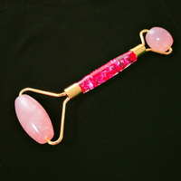 Rouleau de massage facial en quartz rose naturel, fabrication artisanale, vente directe d'usine, rouleau de massage facial en jade, rouleau facial