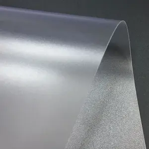 Rouleau de feuille givré mat en PVC rigide de transmission étanche antistatique haute lumière pour étiquette d'impression