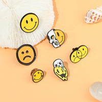 Badge Broche Personnalisé avec Expression Smiley Mignonne, Broche Drôle avec Visage Souriant, Badge en Émail Doux