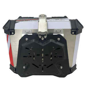 Baúl Trasero para Motocicleta de Aleación de Aluminio Negro de 45L, Impermeable y Duradero, Instalación No Destructiva, Adhesivo <span class=keywords><strong>Red</strong></span> <span class=keywords><strong>Bull</strong></span> Universal 1, 2025 - Product Image 5