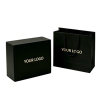 Boîte cadeau pliable en carton noir de luxe haut de gamme avec logo personnalisé pour foulard en soie, hijab, abaya, vêtements, emballage de vente au détail haut de gamme