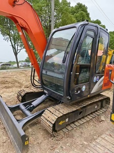 Mini-excavatrice Hitachi ZAXIS 60 d'occasion, à braquage zéro, compacte, sur chenilles, pour travaux de construction et agricoles - Product Image 2