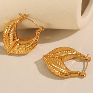 ต่างหูห่วงลายใบไม้ ชุบทอง โลหะผสมสังกะสี เครื่องประดับแฟชั่นสำหรับผู้หญิง - Product Image 3