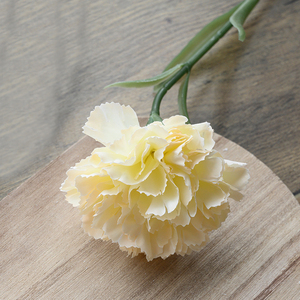 Vente en gros d'œillets simples artificiels fleurs décoratives de mariage à la maison cadeaux de fête des mères - Product Image 5