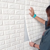 Papier peint 3D moderne multicolore en briques, panneaux muraux en PE, autocollants muraux en mousse personnalisés pour la décoration de la maison et de l'atelier, vente en gros