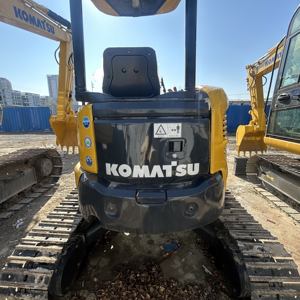 Excavatrice compacte Komatsu PC35MR 3,5T, largeur étroite 990 mm, pour la rénovation urbaine, l'aménagement paysager et les tranchées utilitaires - Product Image 2