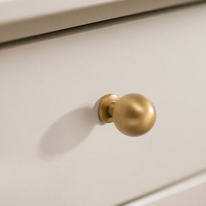 Gagang Bulat Minimalis Modern Bergaya Prancis dari Paduan Seng dengan Lapisan Perunggu Antik untuk Pintu Lemari, Laci, dan Kabinet - Product Image 4