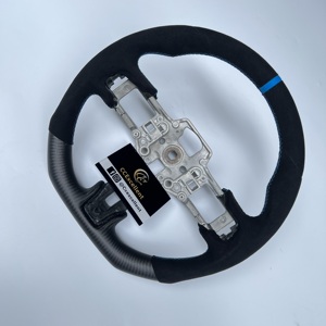 Volant en fibre de carbone 100% authentique, de qualité supérieure, <span class=keywords><strong>prix</strong></span> d'usine, <span class=keywords><strong>neuf</strong></span>, pour <span class=keywords><strong>Ford</strong></span> <span class=keywords><strong>Mustang</strong></span> 2015 <span class=keywords><strong>2016</strong></span> 2017 - Product Image 2