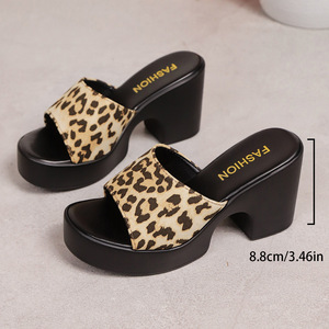 รองเท้าแตะส้นสูงแฟชั่นมาใหม่ไซส์พิเศษ, รองเท้าส้นหนาลายเสือดาวฤดูร้อนที่สง่างาม - Product Image 4