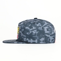 5-delige ongestructureerde flat brim pet met geborduurd logo, hoge kwaliteit snapback cap voor bruiloft