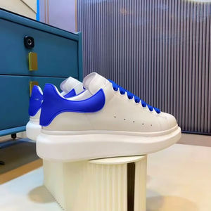 รองเท้าผ้าใบแบรนด์ดัง McQueenes ของแท้ ดีไซน์หรูหราสั่งทำพิเศษ รองเท้าเดินสำหรับผู้หญิงและรองเท้าลำลองสำหรับผู้ชาย - Product Image 4