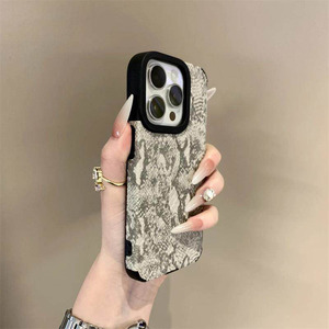 Funda de Teléfono de Cuero Artificial con Relieve de Lujo para iPhone, Carcasa Protectora a Prueba de Golpes con Diseño de Diamantes - Product Image 3