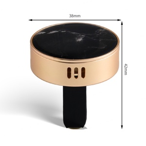 ปรับแต่งโลโก้ของคุณเอง น้ำหอมปรับอากาศในรถยนต์แบบหนีบช่องแอร์ ยอดนิยม จัดส่งรวดเร็ว - Product Image 5