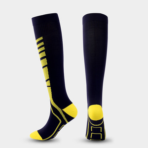 Chaussettes de compression régulières décontractées, hauteur genou, en nylon élastique, pour la course à pied, le cyclisme, adaptées aux jeunes - Product Image 3