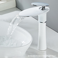 Robinet de lavabo cascade classique à trou unique en laiton, finition bronze antique, mitigeur chaud/froid pour salle de bain S-8007
